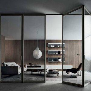 design vouwdeur met grijs transparant glas en bruin zwart aluminium kader