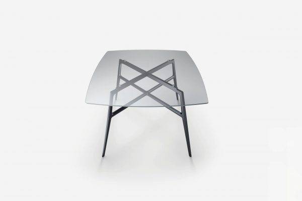 italiaanse design tafel in notenhout met aluminium poten rimadesio francis