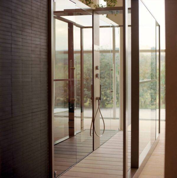 luxe stoomcabine en sauna in glas en hout effegibi logica