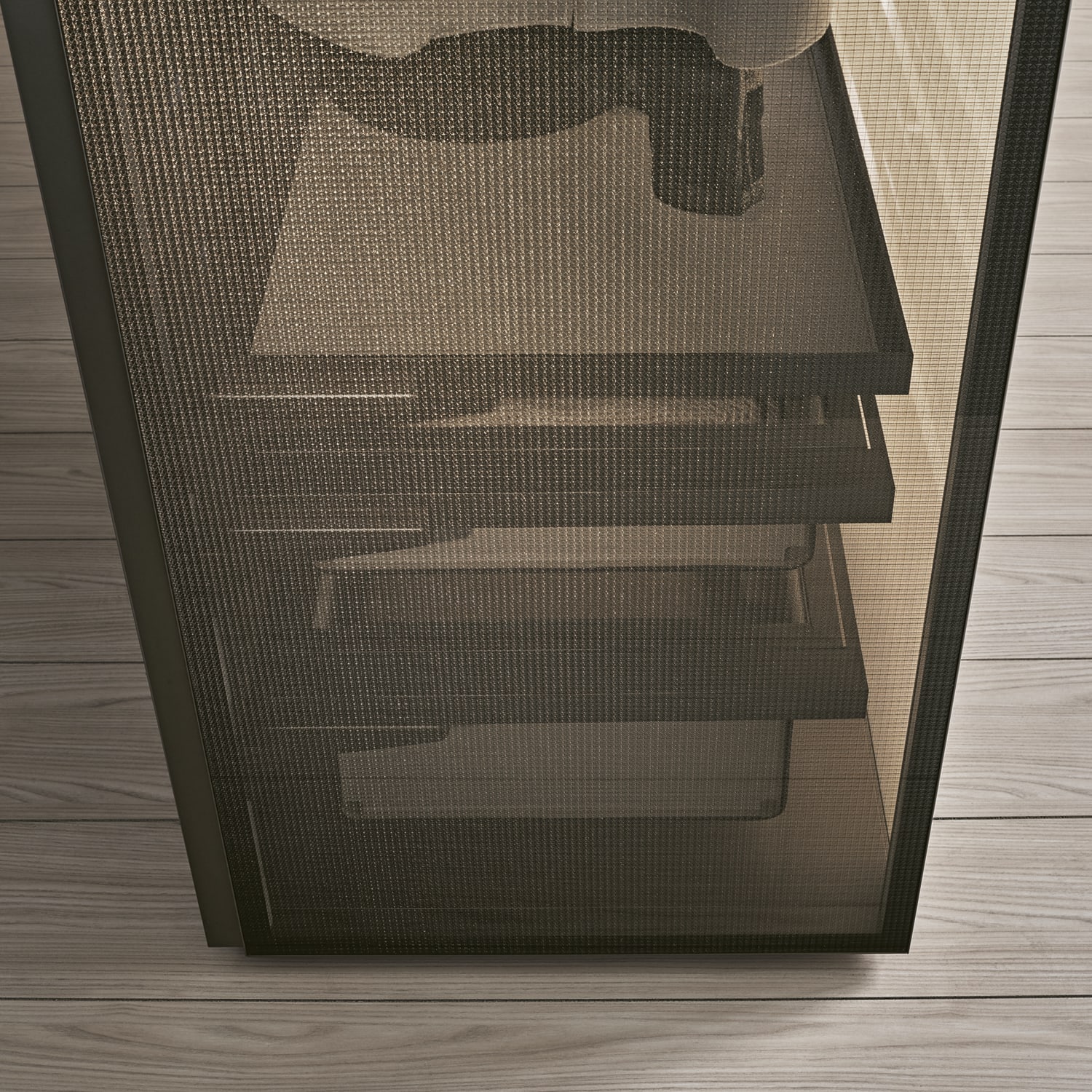 luxe_materialen_zoals_aluminium_en_fibra-glas_in_het_Rimadesio_Cover_kasten_systeem,_een_duurzame_oplossing_voor_opslagbehoeften,_aangeboden_door_Noctum_Rimadesio_Technische_Projectstudio_Rotterdam