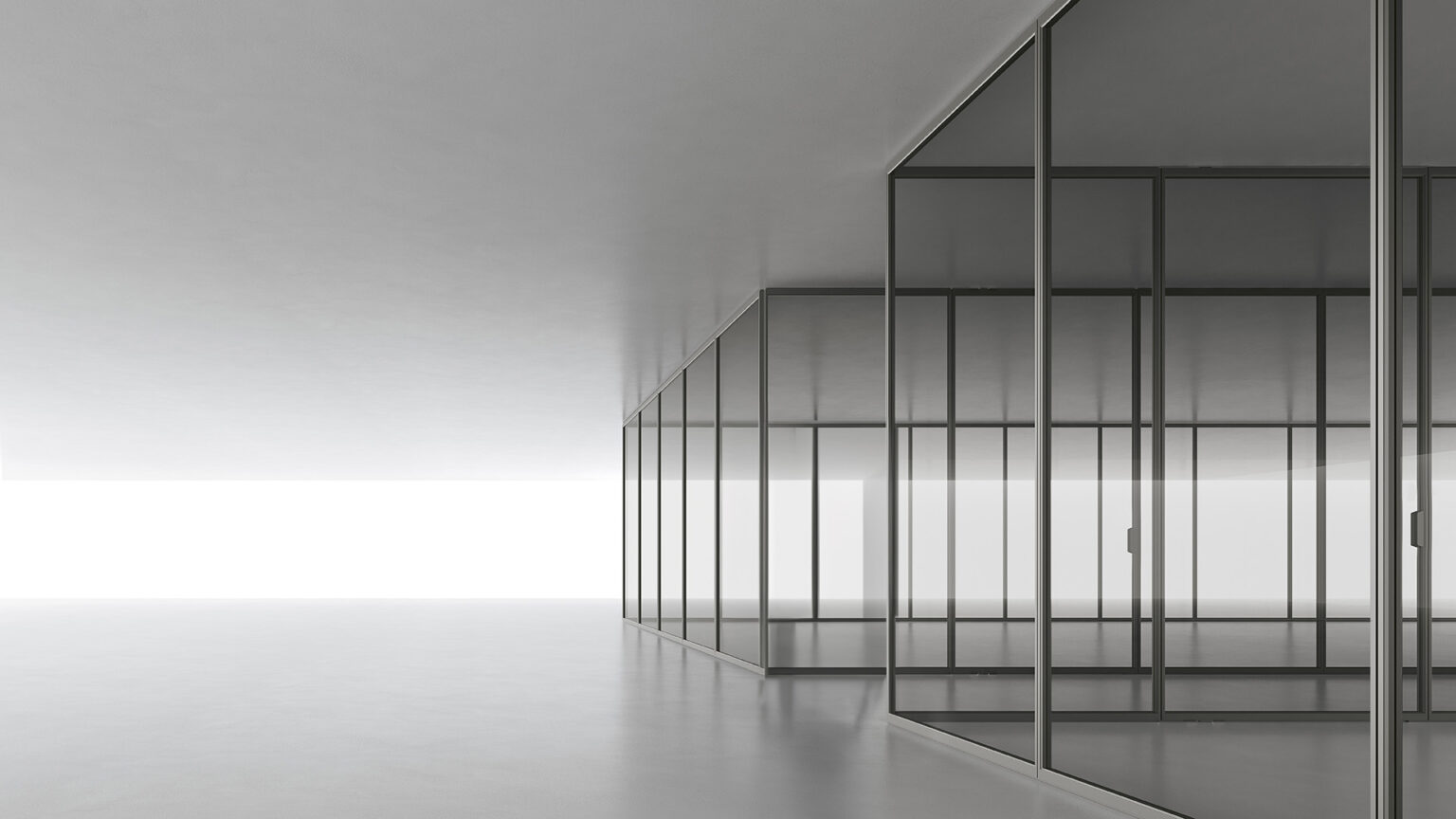 Rimadesio Air pure systeem. Grote glazen panelen in transparant glas. gefixeerd tegen het plafond