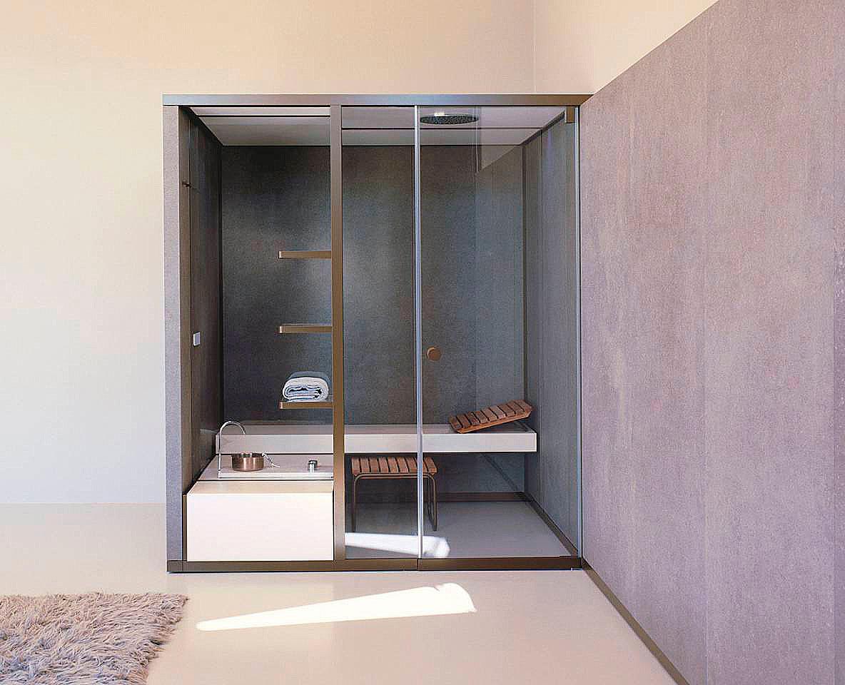EFFE BodyLove hammam op maat met glasfront en geïntegreerde zitbank in een compacte stoomruimte