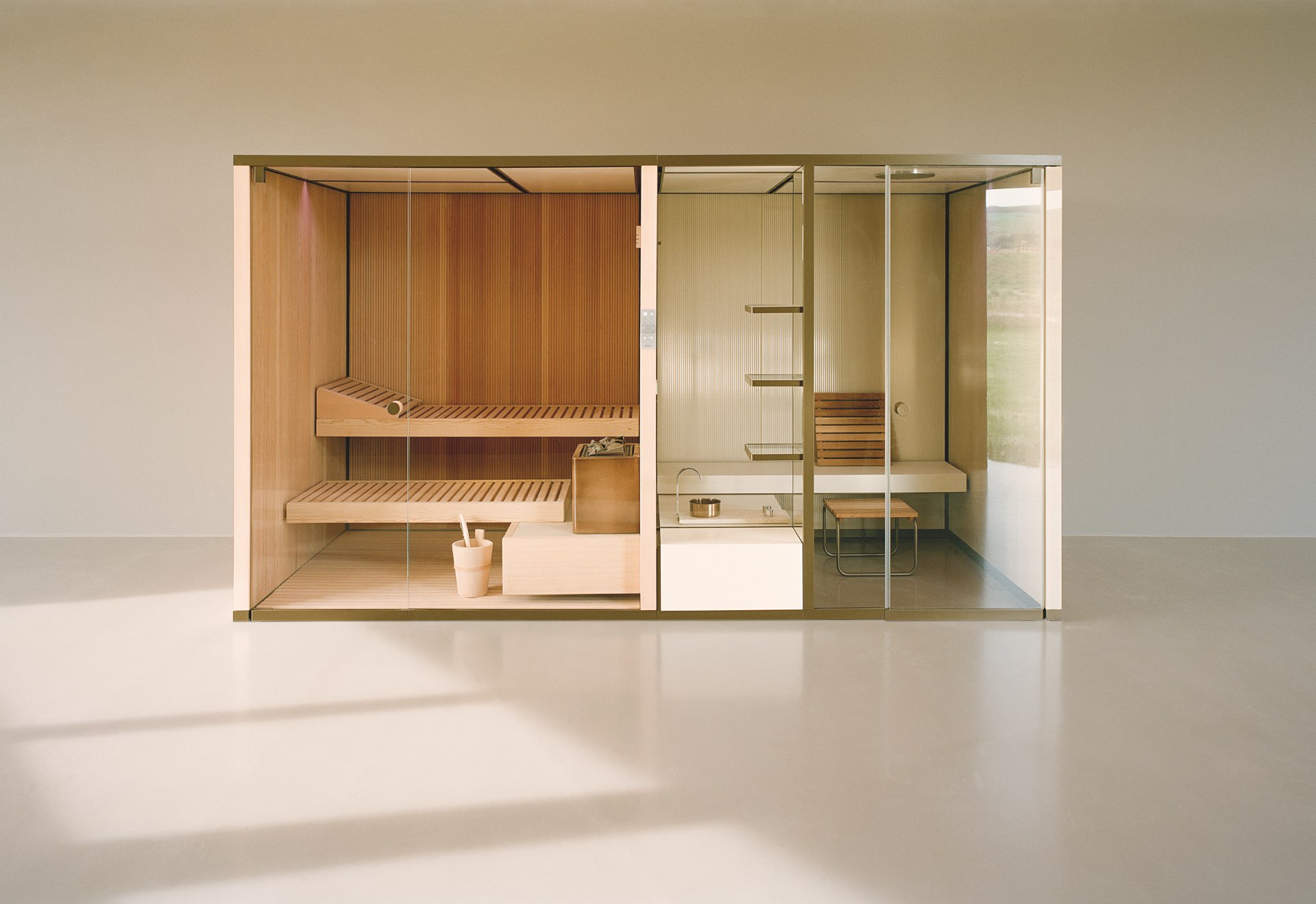 EFFE BodyLove combinatie van sauna en hammam als geïntegreerde wellnessruimte op maat binnen een architectonisch interieur
